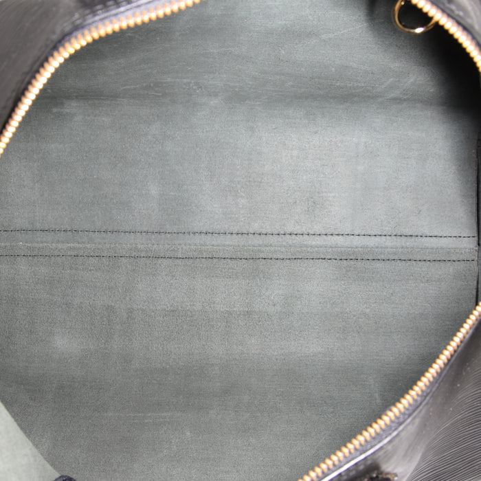 Sac à main Louis Vuitton Speedy 35 en cuir épi noir - Detail D2