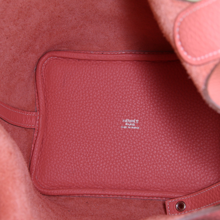 Bolso de mano Hermes Picotin en cuero togo Rosa Cangrejo - Detail D2