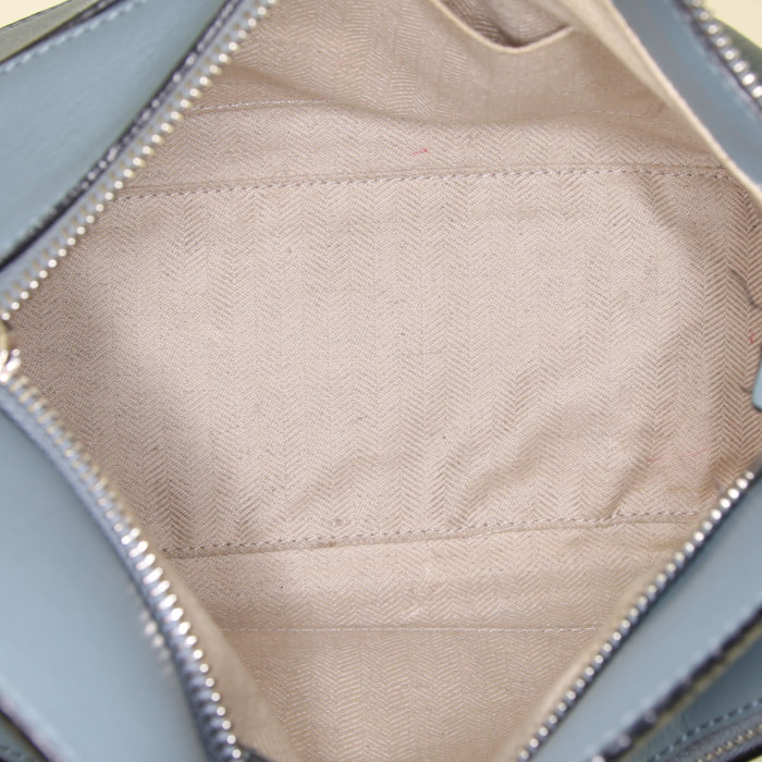 Sac à main Loewe Puzzle  petit modèle en cuir bleu - Detail D3