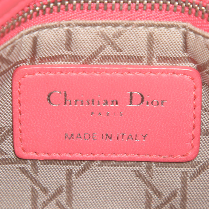 Dior Lady Dior mini handbag in pink leather cannage - Detail D4
