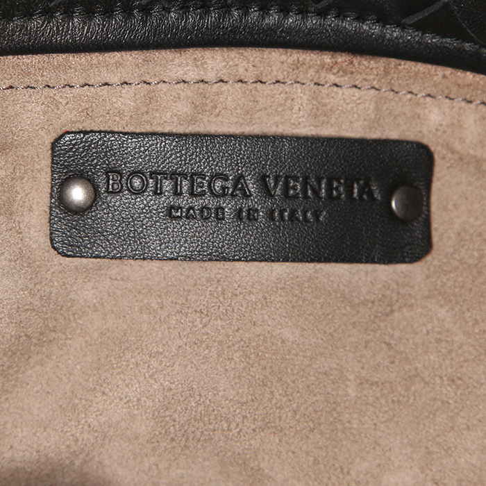 Bolso Cabás Bottega Veneta Cabat en cuero trenzado negro - Detail D3