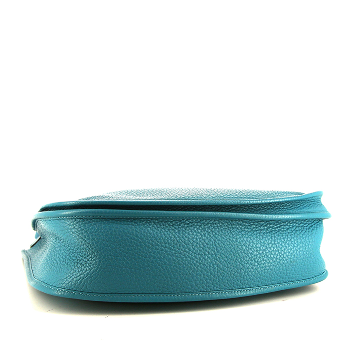 Sac bandoulière Hermès Evelyne III grand modèle en cuir togo turquoise - Detail D4