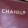 Bolsito-cinturón Chanel Vintage en cuero acolchado color burdeos - Detail D3 thumbnail