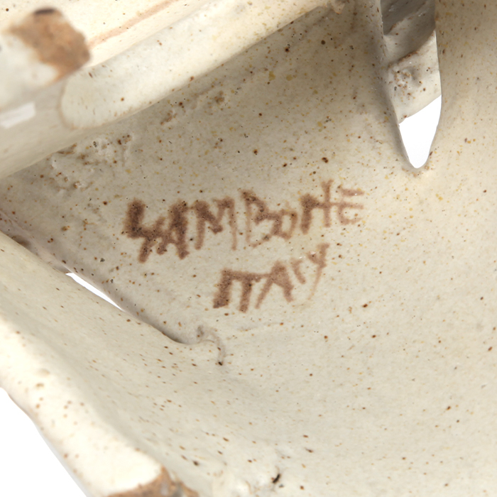 Bruno Gambone, "Lion", sculpture in glazed stoneware, signed, from the 1970/80's - Detail D5