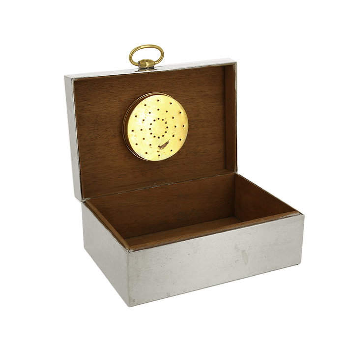 Hermès, coffret à cigares, en métal argenté et doré, signé, des années 1980 - Detail D1