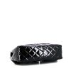 Chanel Timeless jumbo shoulder bag in black patent quilted leather - Detail D5 thumbnail