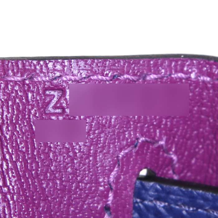 Bolso de mano Hermes Kelly 28 cm en cuero epsom Bleu Saphir - Detail D5