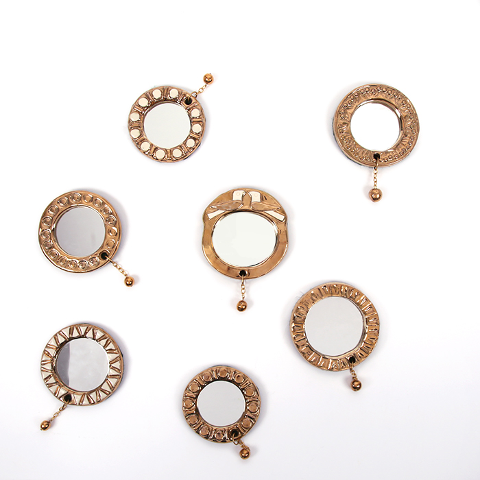 Mithé Espelt, lovely and rare "Jewellery-Mirror" for bag, in embossed earthenware and crackled gold, from the beginning of the 1950's - Detail D2