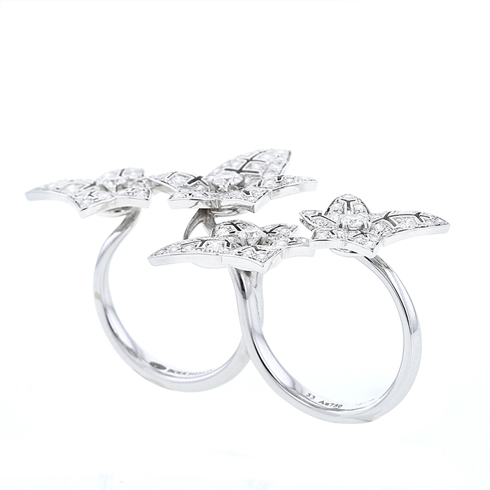 Anello Boucheron Lierre de Paris modello grande in oro bianco e diamanti - Detail D1