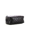 Bolso de mano Chanel Camera en cuero acolchado negro - Detail D5 thumbnail