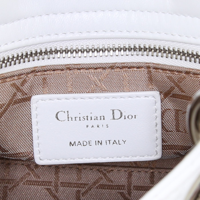 Sac bandoulière Dior Mini Lady Dior mini en cuir cannage blanc - Detail D4