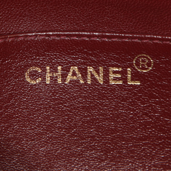 Sac à main Chanel Vintage Diana en cuir matelassé noir - Detail D3