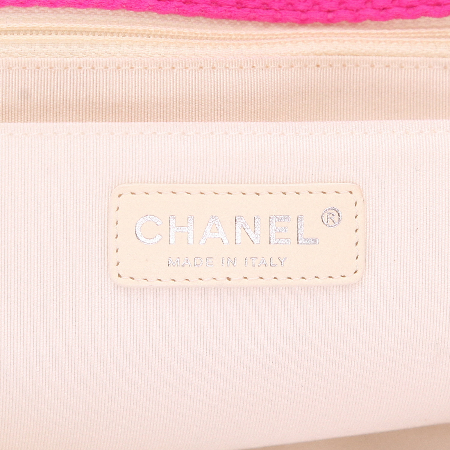 Borsa a tracolla Chanel  Timeless in tela rosa - Detail D2