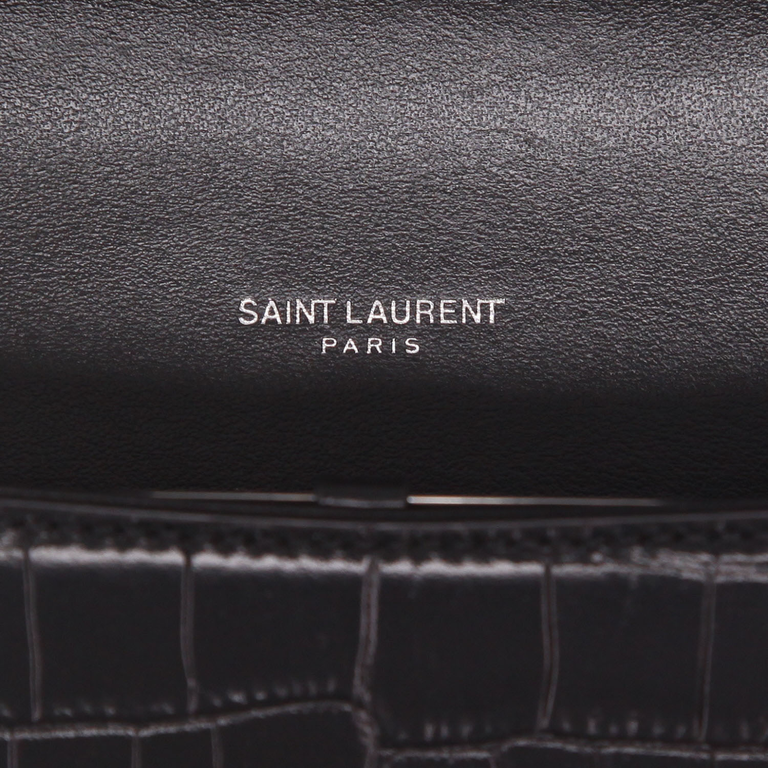 Bolso bandolera Saint Laurent  Babylone en cuero negro - Detail D2