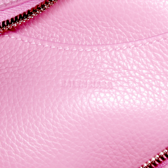 Bolso de mano Balenciaga Neo Classic mini en cuero granulado rosa - Detail D4