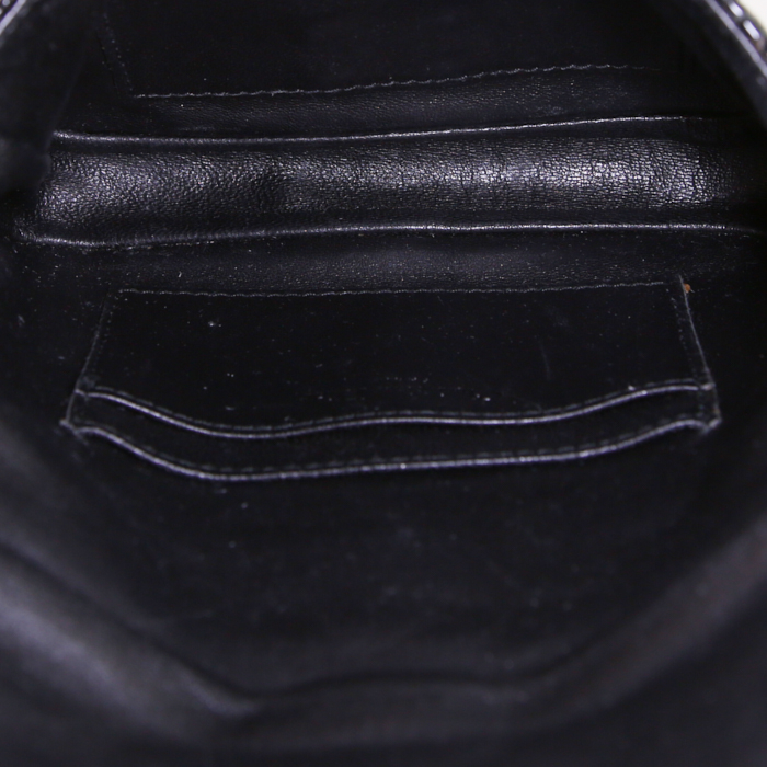 Bolso bandolera Dior Miss Dior Promenade en charol negro - Detail D2