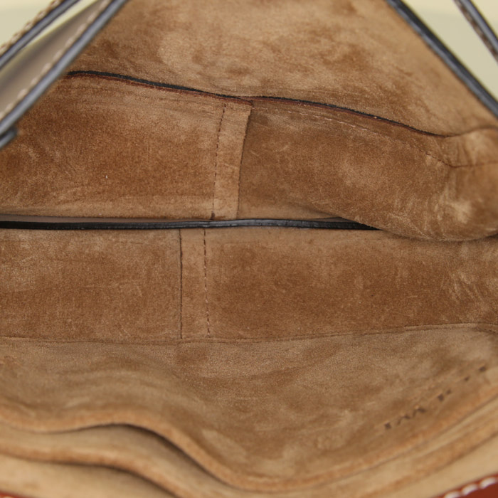 Sac bandoulière Loewe Gate mini en cuir lisse tricolore gold taupe et marron - Detail D2