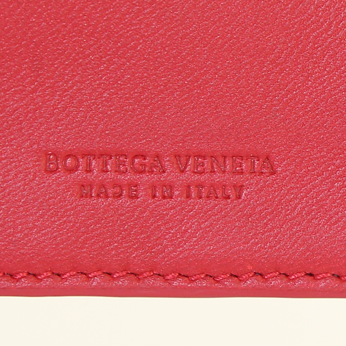 Billetera Bottega Veneta en cuero intrecciato rojo - Detail D3