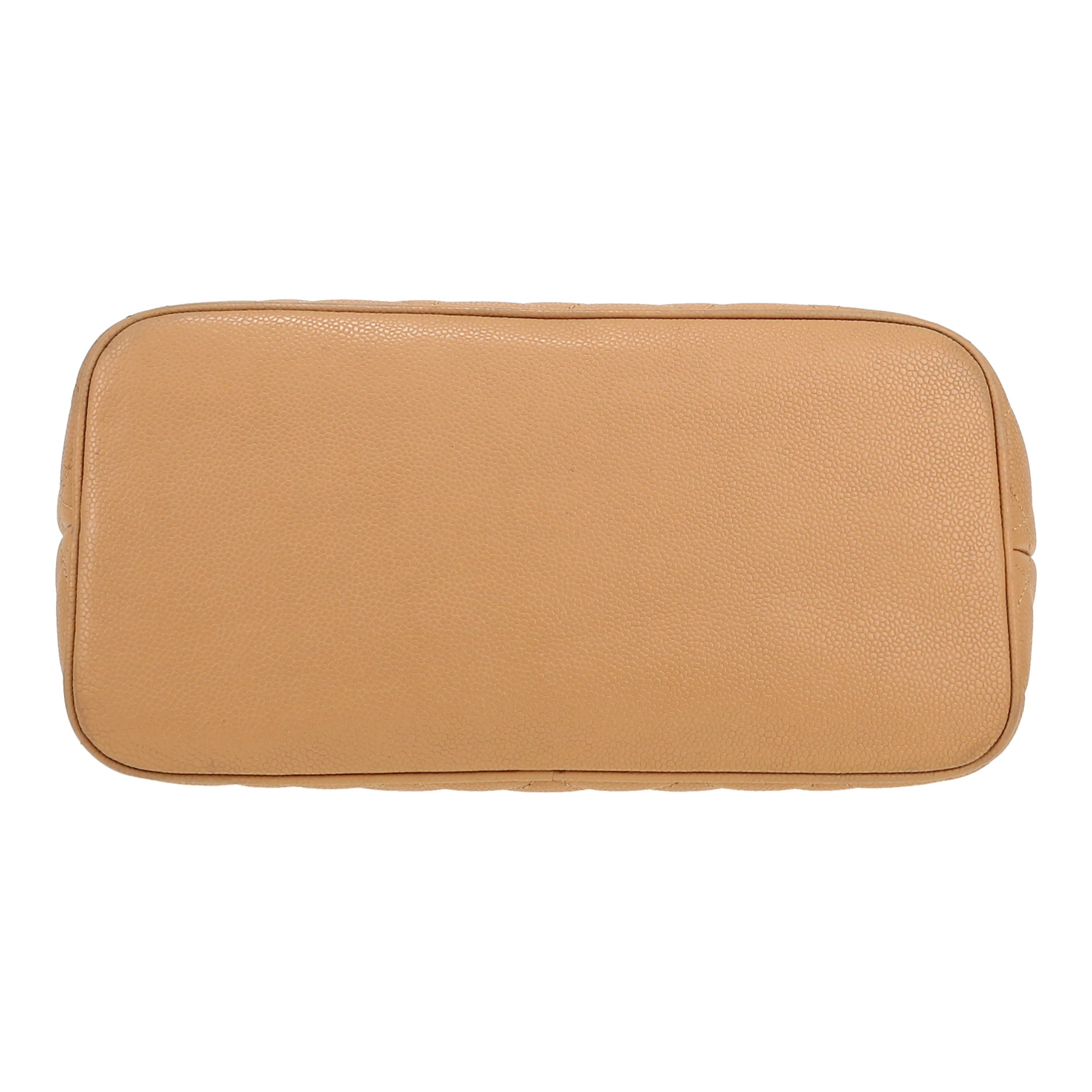 Chanel  Medaillon handbag  in beige quilted grained leather - Detail D1