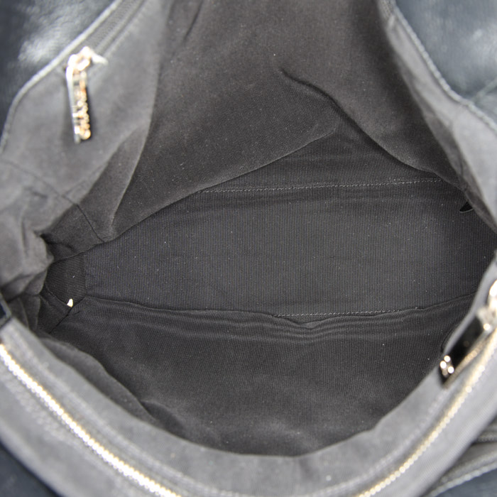 Chanel  Executive shopping bag  in black grained leather - Detail D2