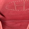 Bolso bandolera Hermes Evelyne en cuero Courchevel rojo - Detail D2 thumbnail