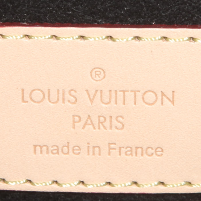 Bolso de mano Louis Vuitton Duffle en lona Monogram marrón y cuero natural - Detail D4