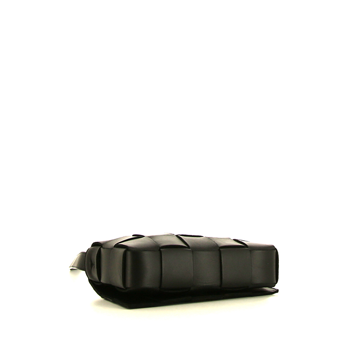 Bolso bandolera Bottega Veneta Casette en cuero intrecciato negro - Detail D5