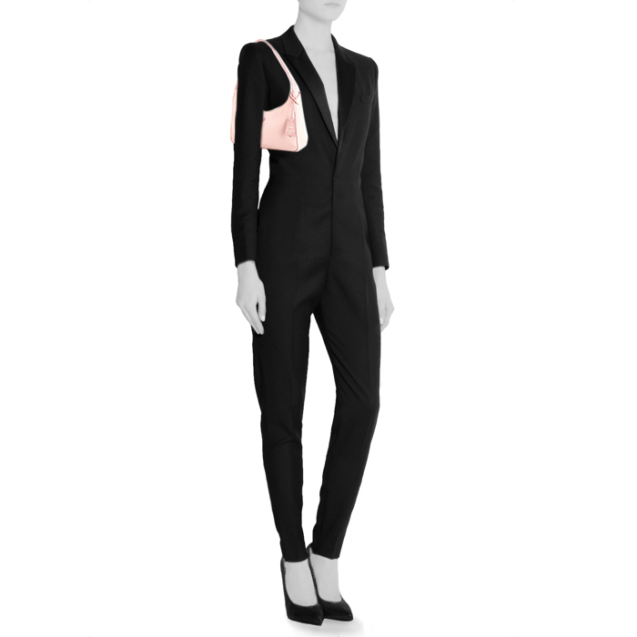 Prada Re-Edition 2005 handbag in pink canvas - Detail D1