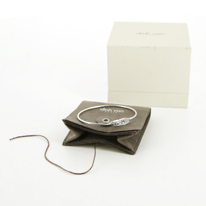 Bracciale rigido Dinh Van Serrure taglia XXL in oro bianco e diamanti - Detail D2