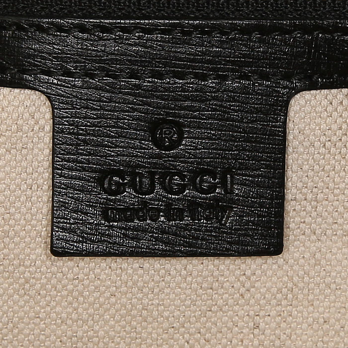 Bolso de mano Gucci Bamboo en cuero negro y bambú negro - Detail D3