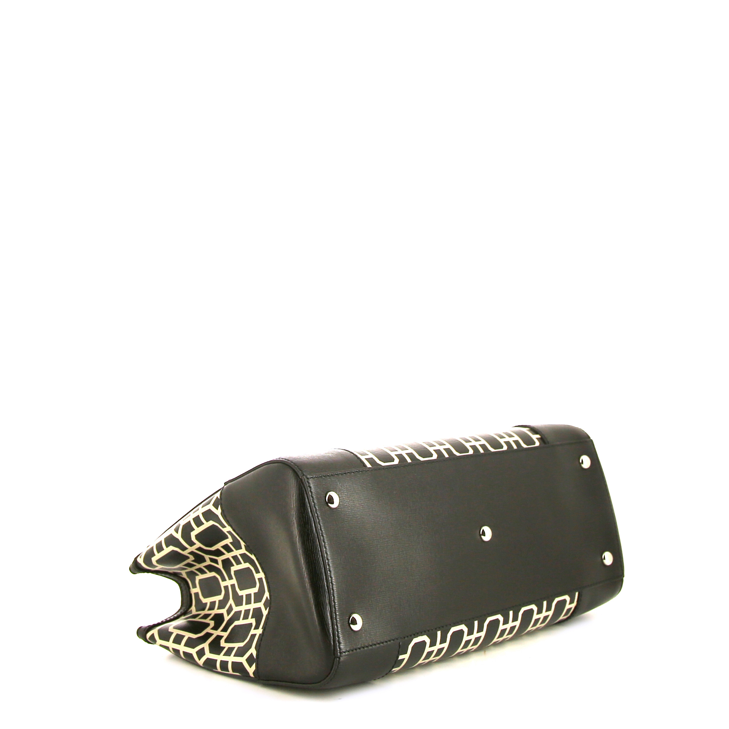 Bolso de mano Gucci Bamboo en cuero negro y bambú negro - Detail D5