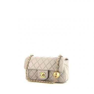Chanel Timeless Mini handbag in Gris Perle leather