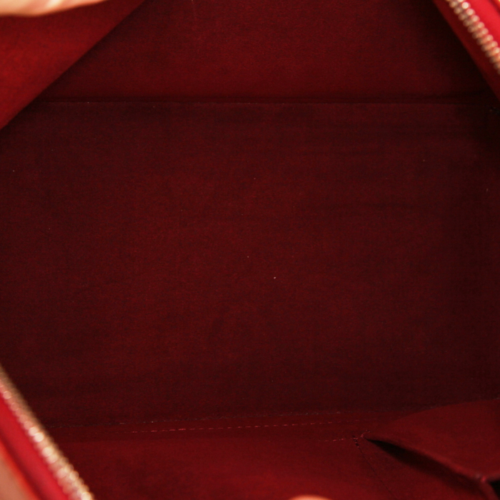 Louis Vuitton Alma handbag in red epi leather - Detail D2
