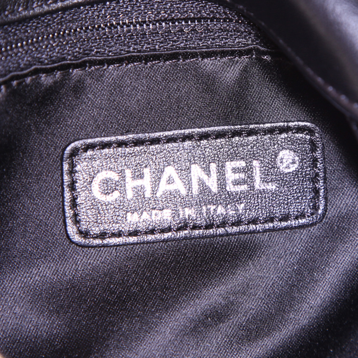 Chanel Timeless handbag in multicolor canvas and black leather - Detail D3
