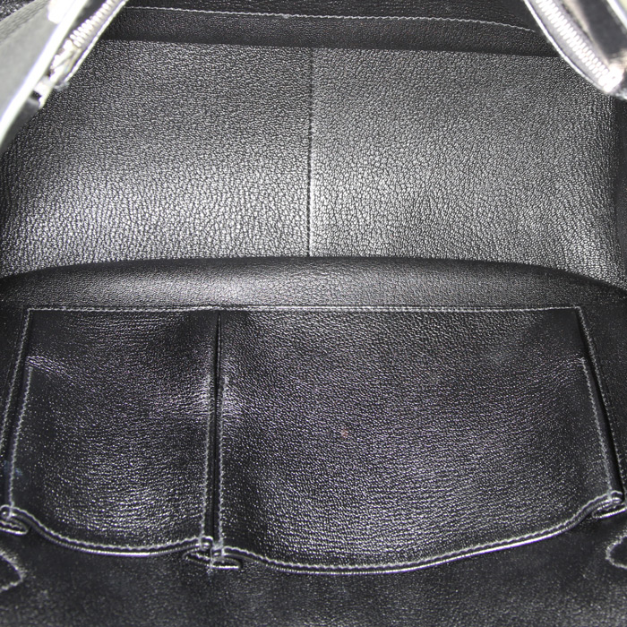 Hermes Jypsiere shoulder bag in black togo leather - Detail D2