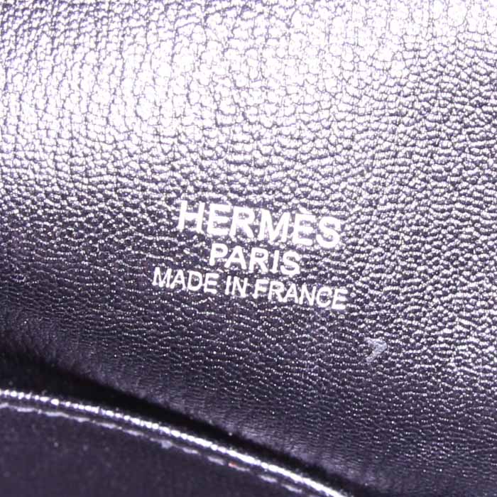 Sac bandoulière Hermes Jypsiere en cuir togo noir - Detail D3
