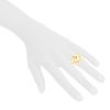 Poiray Coeur Secret signet ring in yellow gold - Detail D1 thumbnail