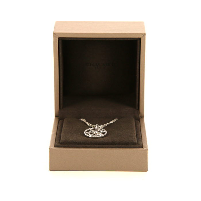 Chaumet Attrape Moi Si Tu M'Aimes necklace in white gold and diamonds - Detail D2