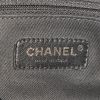 Bolso Cabás Chanel Grand Shopping en lona espigas negra - Detail D4 thumbnail