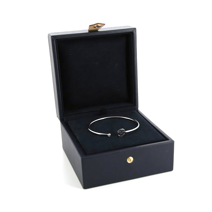 Bracelet Louis Vuitton Idylle Blossom en or blanc et diamant - Detail D2