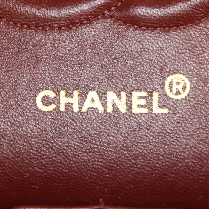 Sac à main Chanel Timeless en cuir matelassé noir - Detail D4