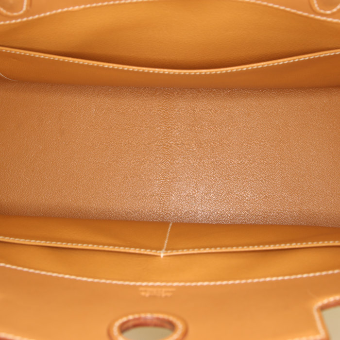 Bolso de mano Hermès Dalvy en cuero natural - Detail D2
