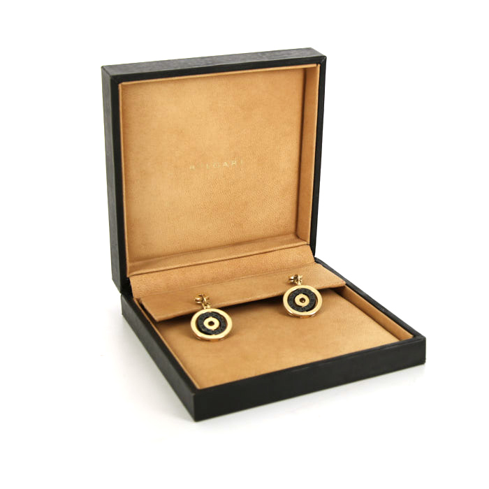 Pendientes colgantes semiarticulados Bulgari Astrale en oro amarillo y cerámica negra - Detail D2