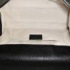 Sac bandoulière Gucci GG Marmont mini en cuir noir - Detail D3 thumbnail