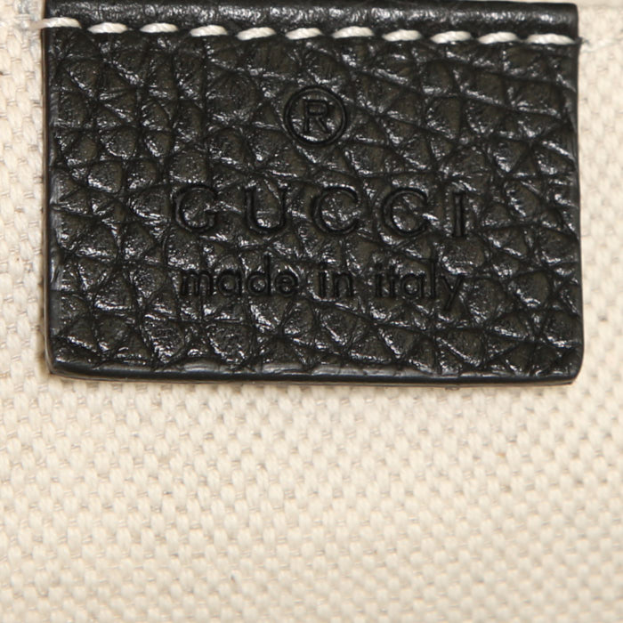 Borsa a tracolla Gucci GG Marmont mini in pelle nera - Detail D4