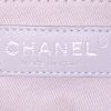 Chanel Timeless shoulder bag in beige quilted grained leather - Detail D4 thumbnail