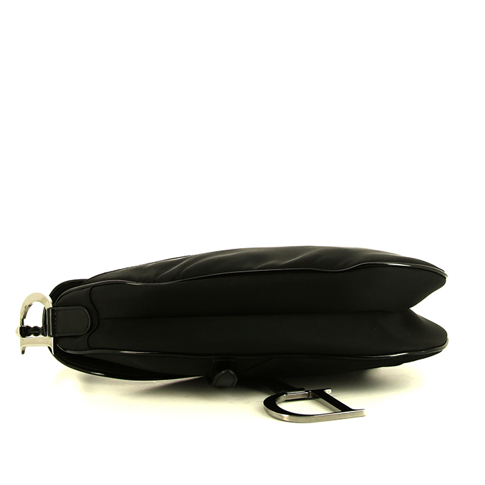 Bolso de mano Dior  Saddle en lona negra y charol negro - Detail D4