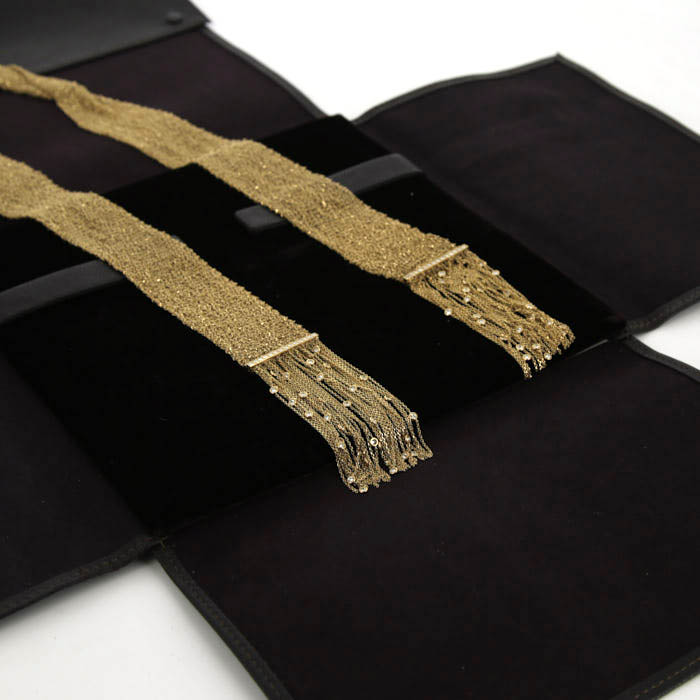 Collier souple Boucheron Delilah en or jaune et diamants - Detail D2