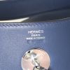 Bolso de mano Hermes Lindy 26cm en cuero swift Bleu Saphir - Detail D3 thumbnail