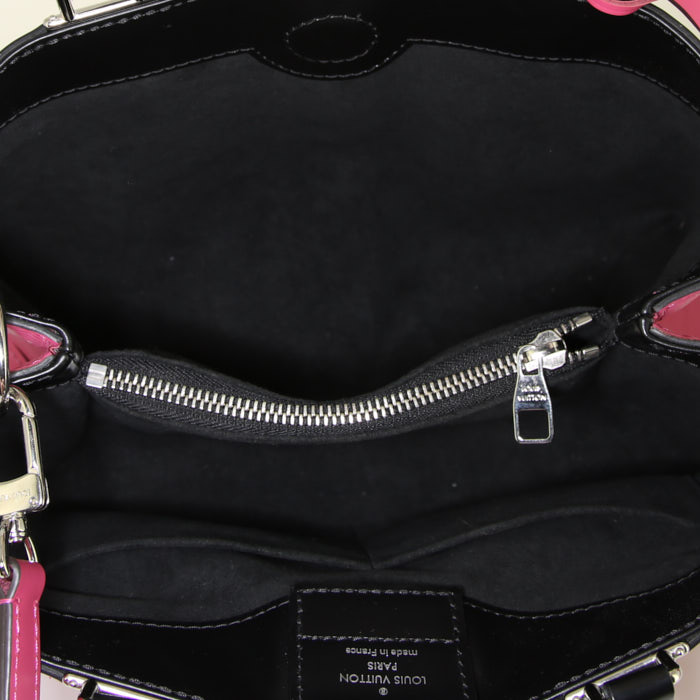 Louis Vuitton Kleber small model handbag in pink epi leather and black leather - Detail D3